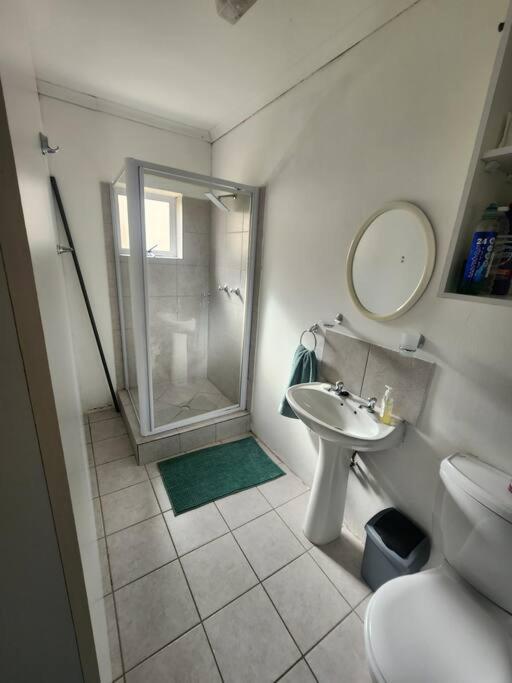 Ferienwohnung Self-Catering, Sea View 2 Units Boknes Exterior foto