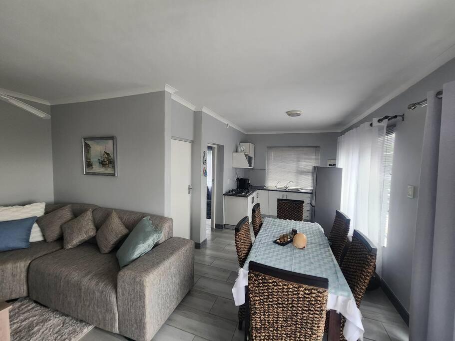 Ferienwohnung Self-Catering, Sea View 2 Units Boknes Exterior foto