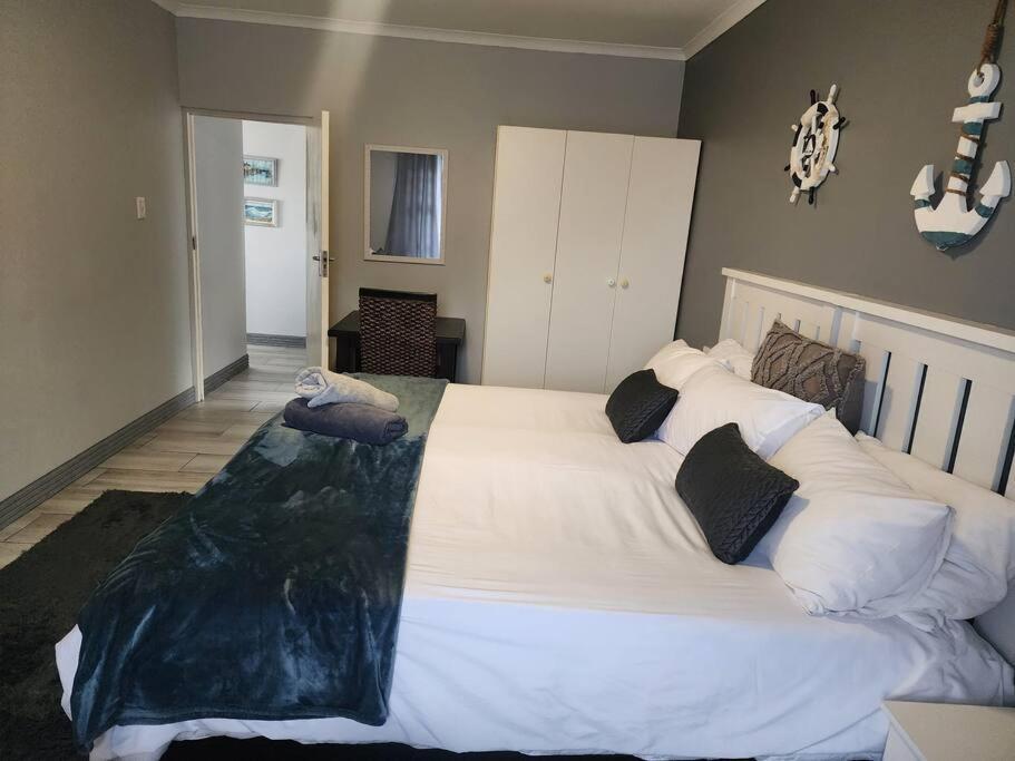 Ferienwohnung Self-Catering, Sea View 2 Units Boknes Exterior foto